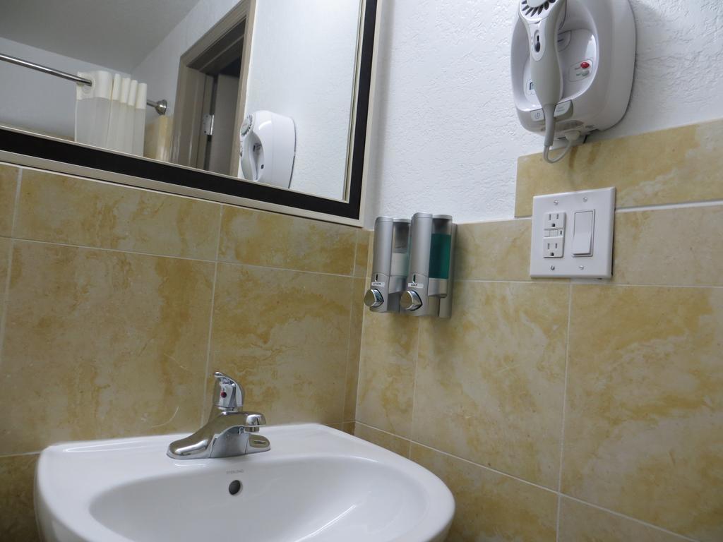 Budget Inn Lake Wales Esterno foto